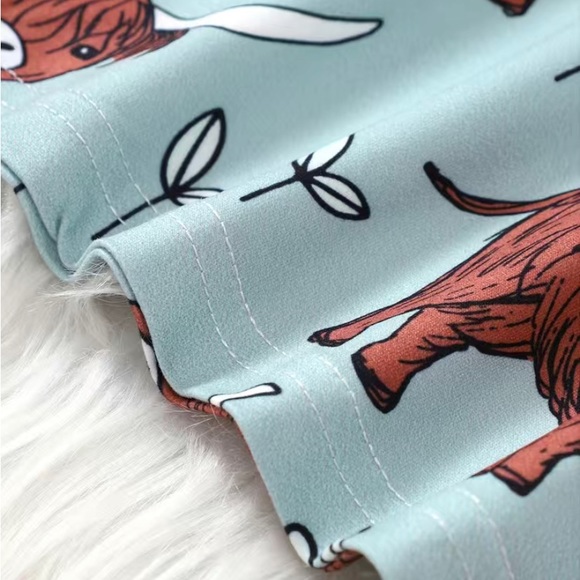 Adorable Baby Boy P.j.’s with Highland Cows - Picture 5 of 7